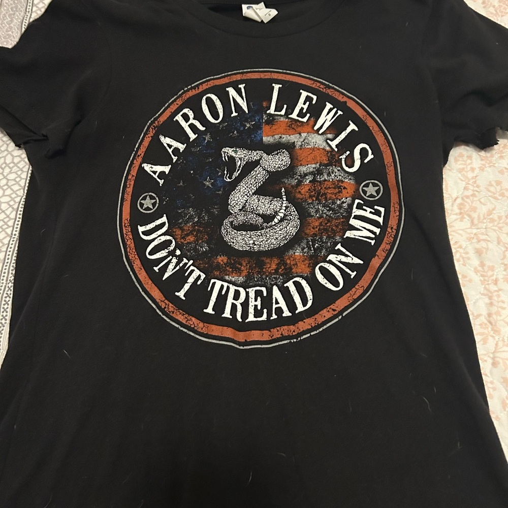 Black Graphic Tee Aaron Lewis with Snake Design Don’t tread on me.